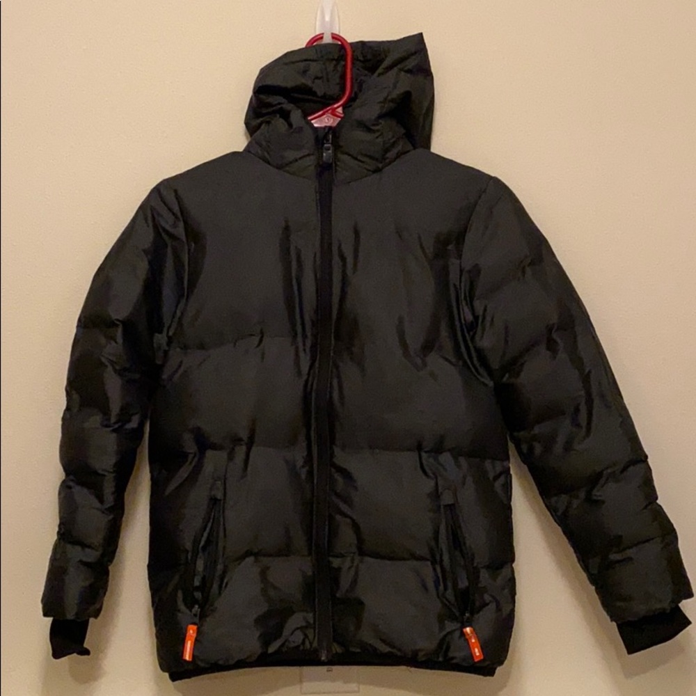 Unisex black puffer coat